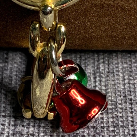 Quartz Christmas Bell Bracelet Watch - Picture 3 of 11
